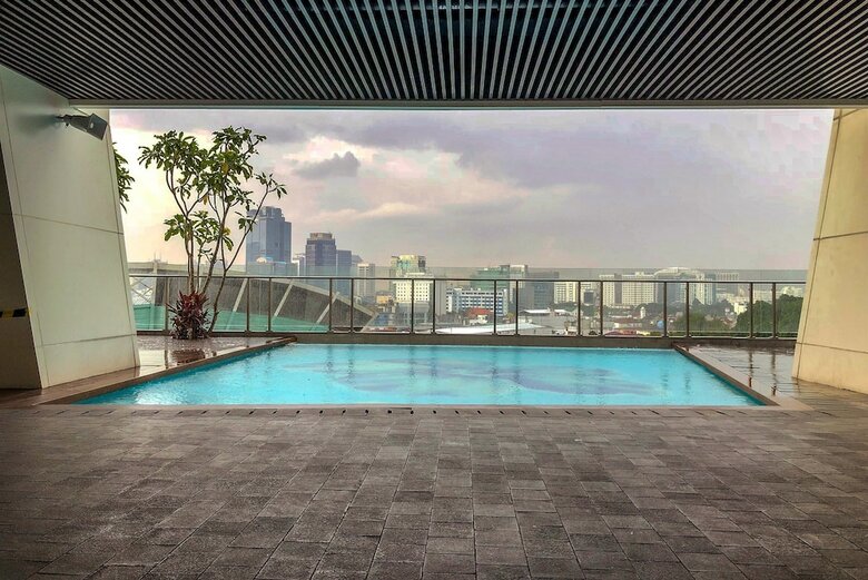 Modern Chic Studio Menteng Park Apartment