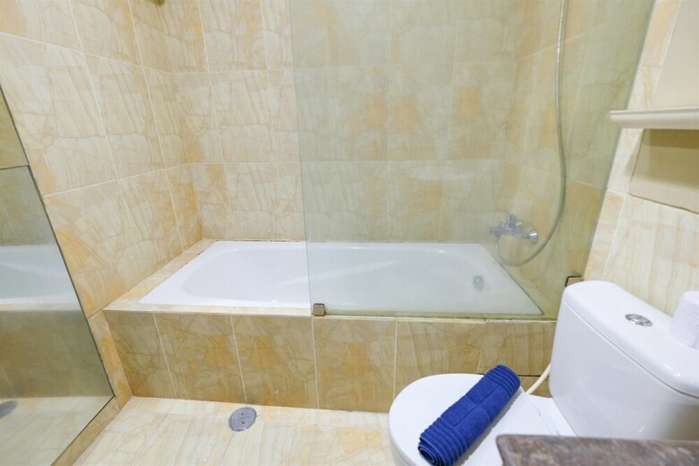 Spacious 2br Bellezza Apartment