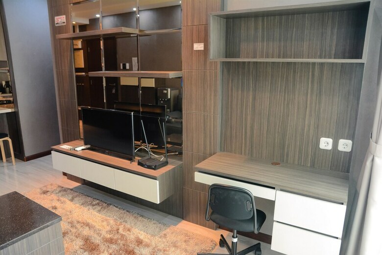 Homey And Elegant 2br Gallery West Apartment