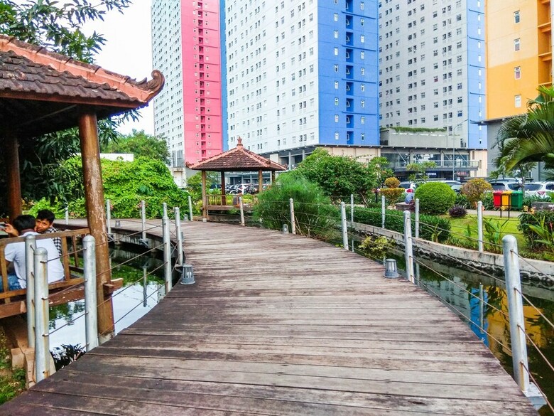 Minimalist Studio Green Pramuka Apartment