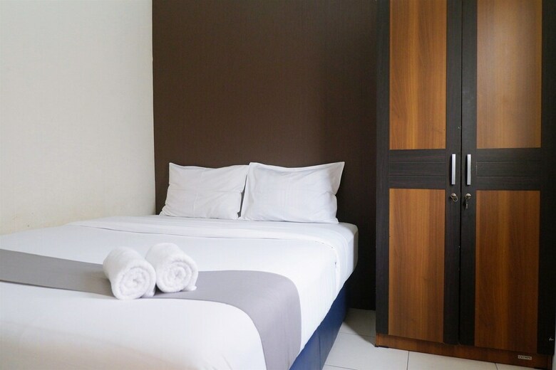 Minimalist 2br Apartment At Puncak Permai