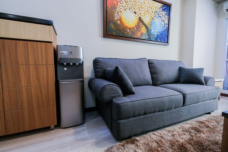 New 2br Gallery West Apartment