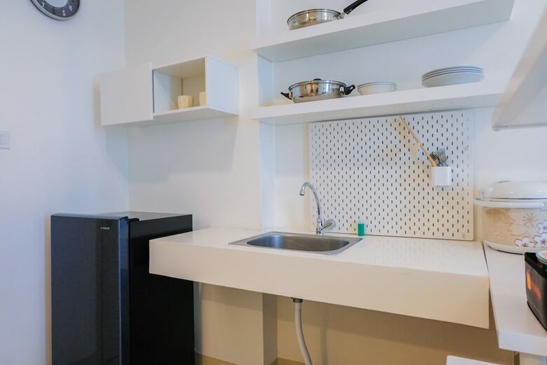 Scandinavian Style Studio Apartment Tree Park Bsd