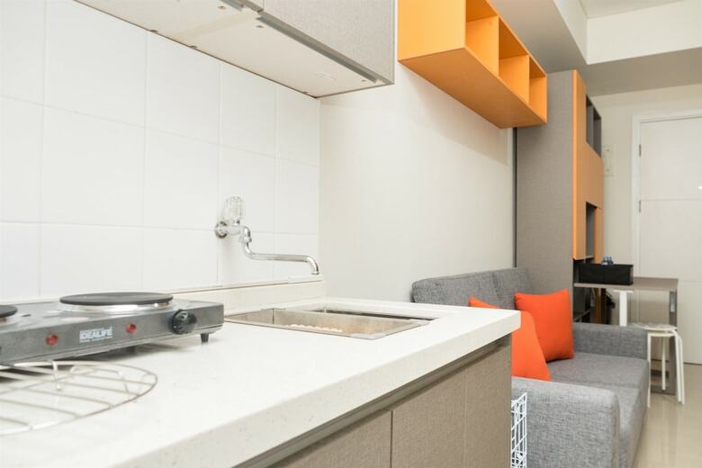 Stylish 2br Apartment At Parahyangan Residence
