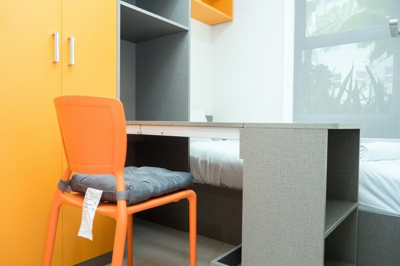 Stylish 2br Apartment At Parahyangan Residence
