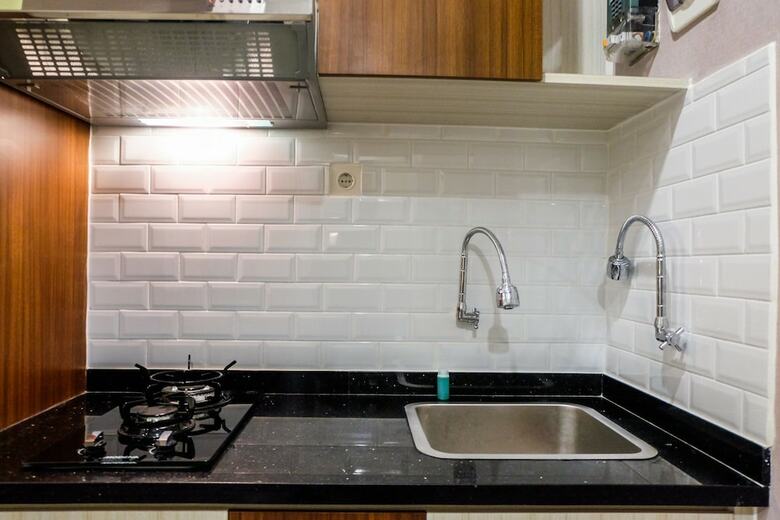 Clean Studio Apartment At Grand Kamala Lagoon