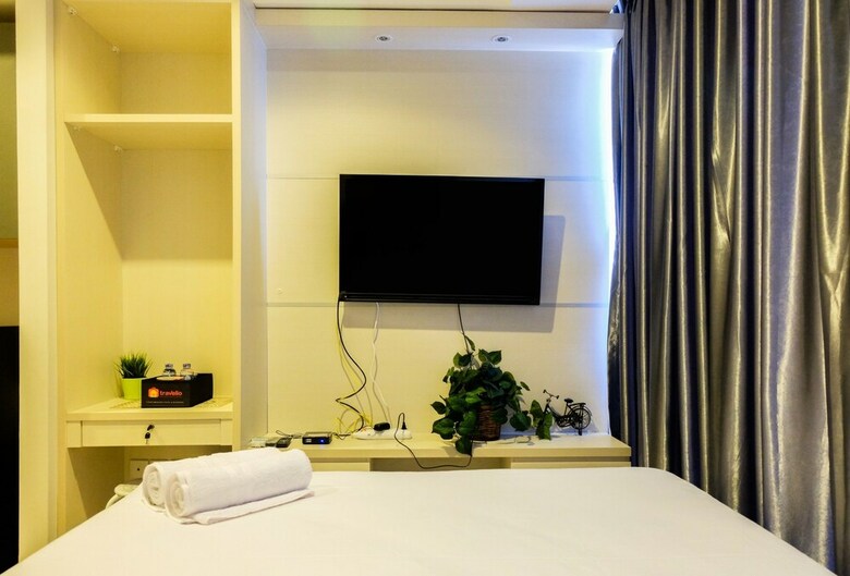 Minimalist Studio Apartment At Taman Anggrek Residences