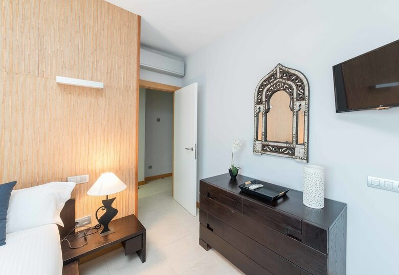 Lightbooking - Villa Salobre With Swimming Pool