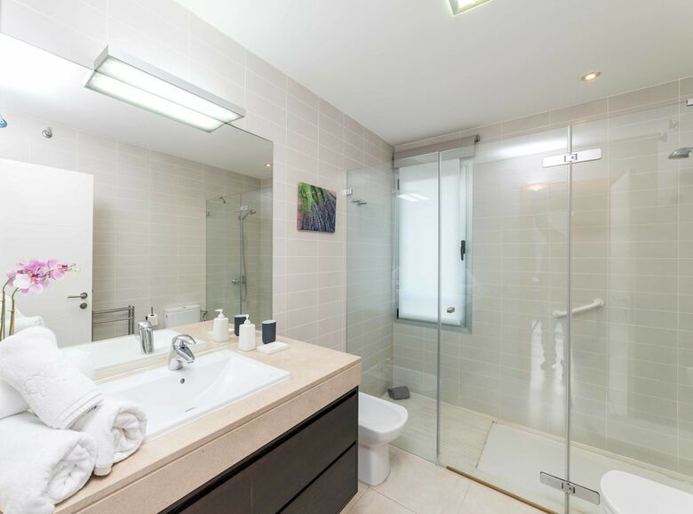 Lightbooking - Villa Salobre With Swimming Pool