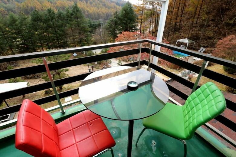 Pine Aroma Pension