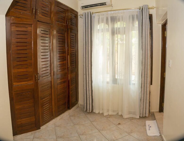 Hotel Nyali Parkside Resort