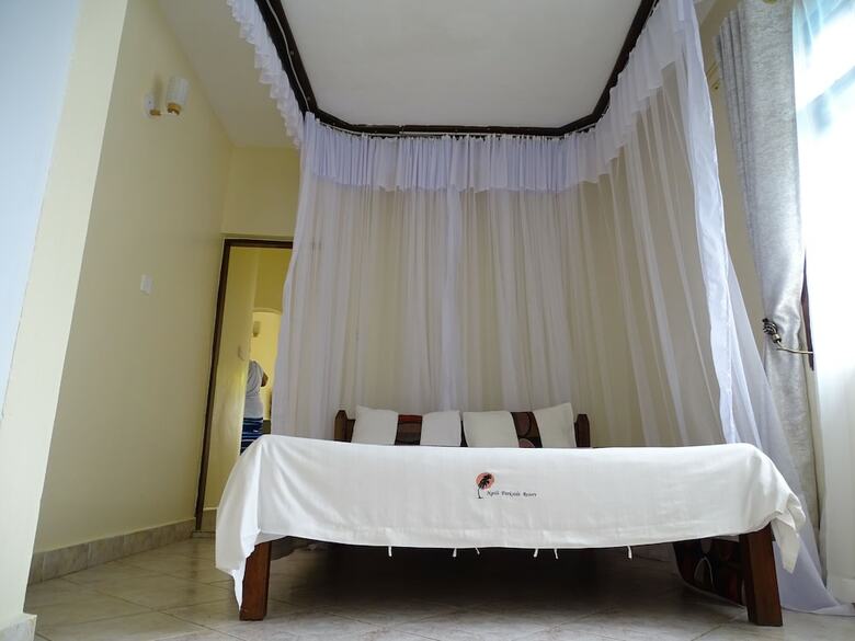 Hotel Nyali Parkside Resort