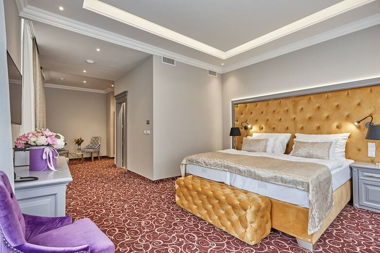 Golden Key Boutique Hotel