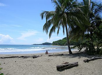 Playa Chiquita Lodge