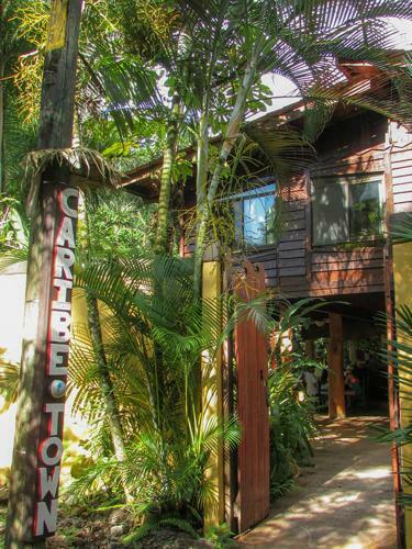 Lodge Caribe Town Resort