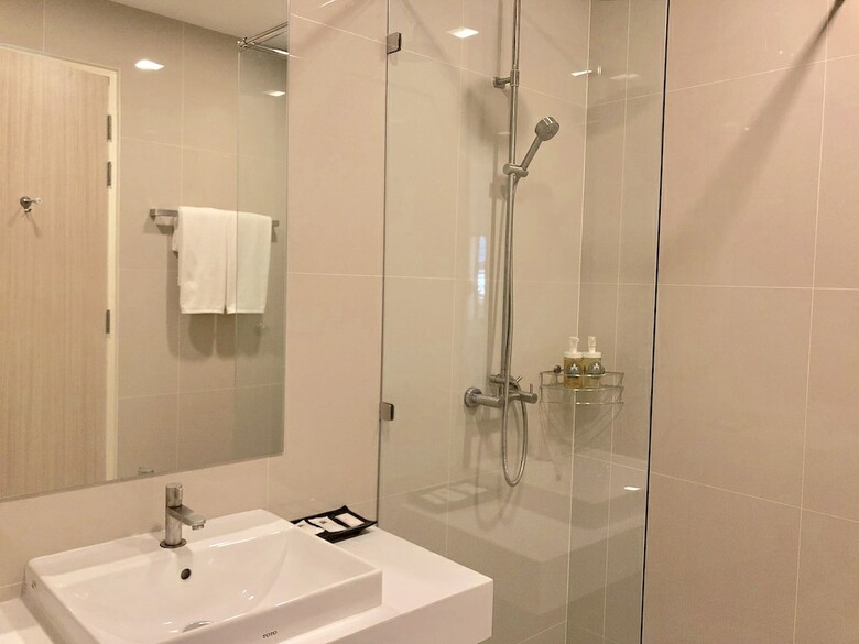Porestva Hotel Sriracha