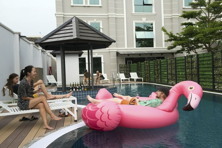 Urbanite Hotel