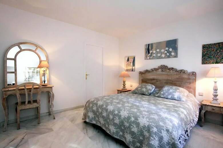 Apartment Borromees