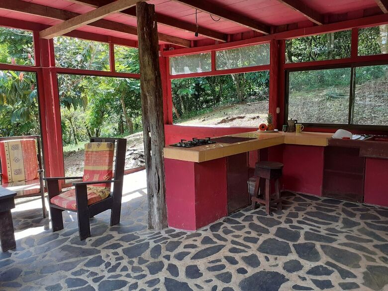 Cabana Vanilla Jungle Lodge - Bed & Breakfast