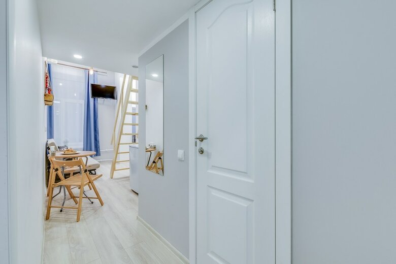 Tomi Apartments