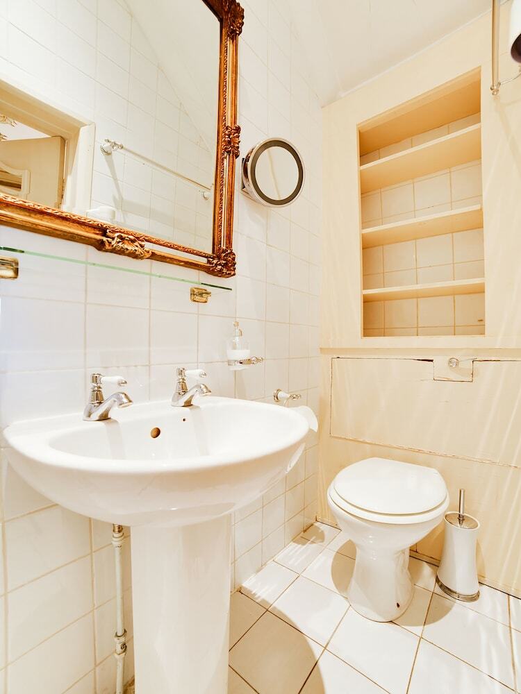 Hotel London Lodge