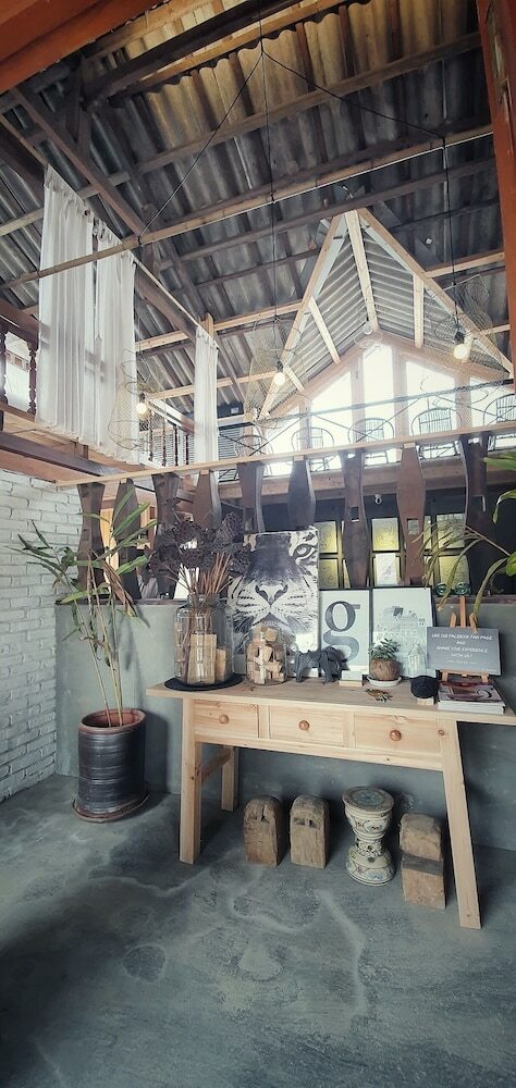 Hotel Opal House