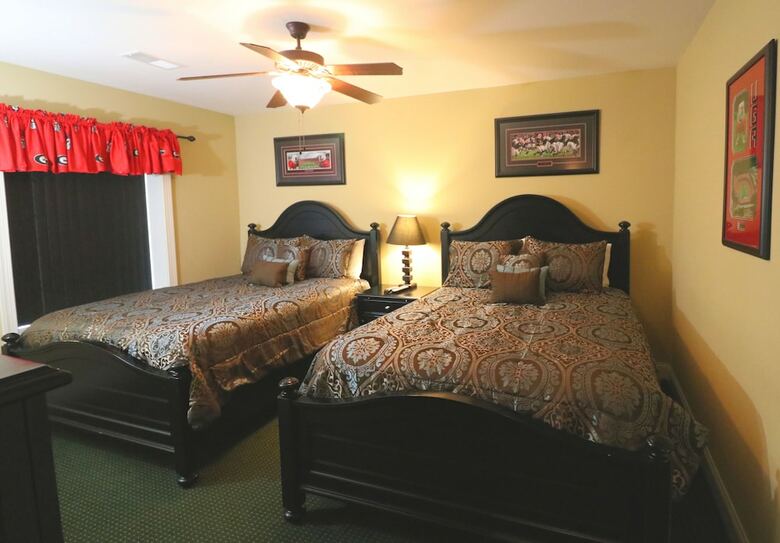 The Peaks At Summit Manor