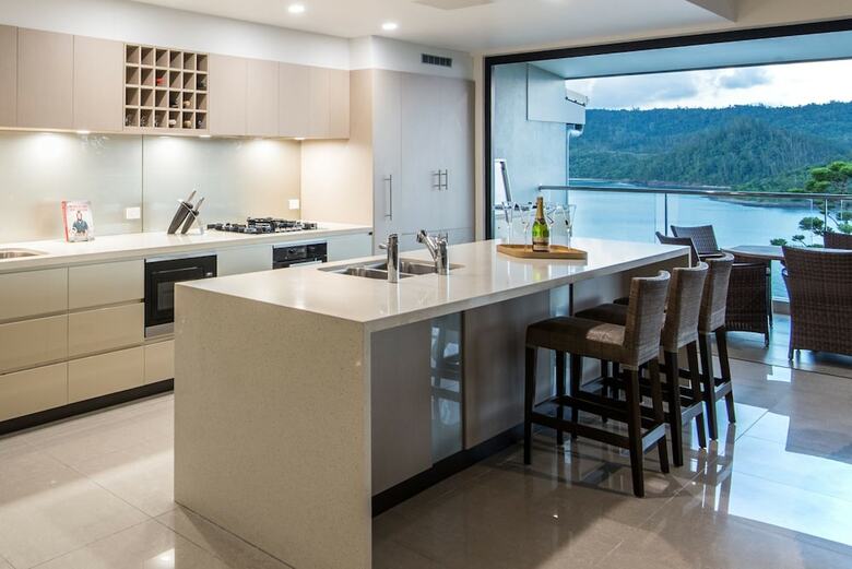 Northcape 1 Ocean Front 4 Bedroom - Pool