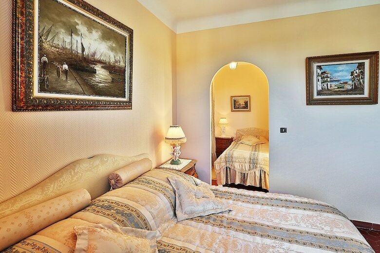 Hotel Ch�teau de Me�-l�s�