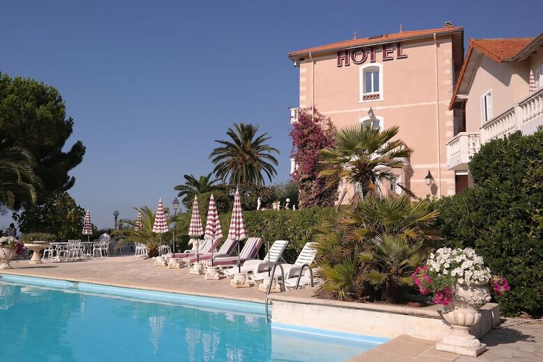 Hotel Ch�teau de Me�-l�s�