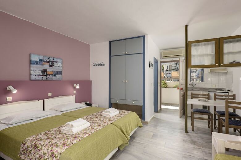 Aparthotel Ariadne Hotel Apartments & Suites