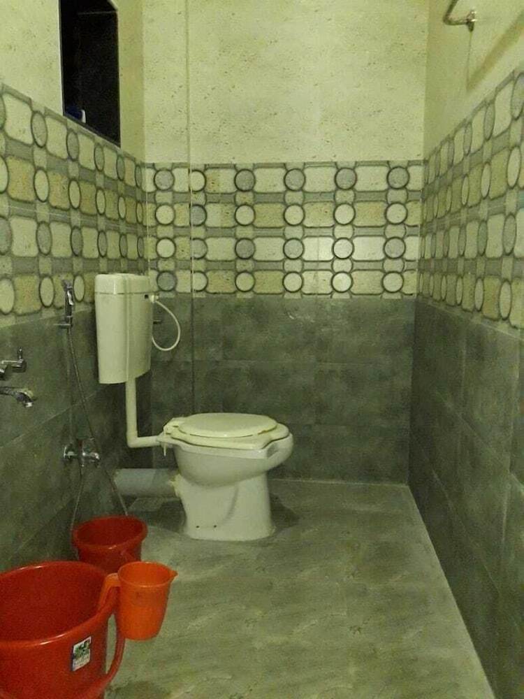 Hotel Aashirwad Paying Guest House