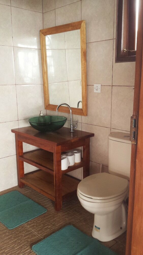 Bed & Breakfast Om Shanti Cottages