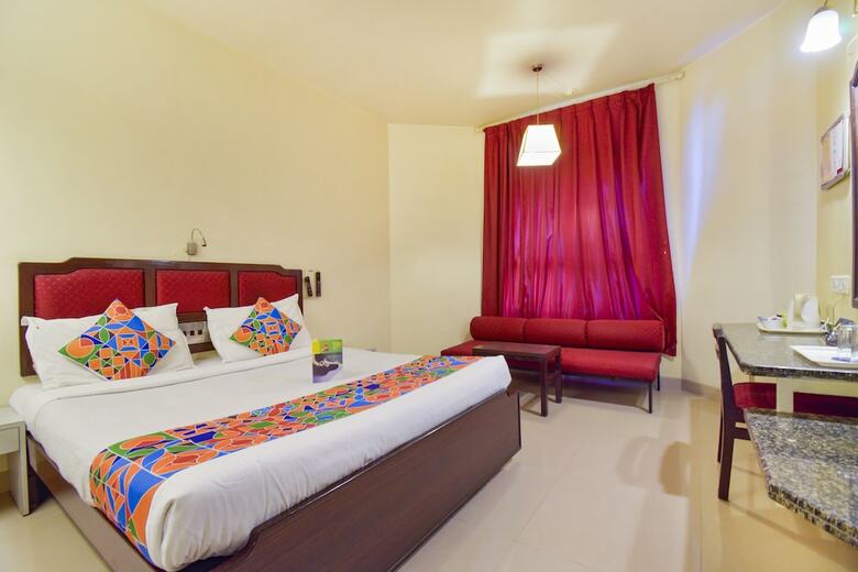 Fabhotel Ashish Plaza