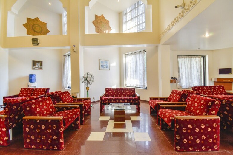 Fabhotel Ashish Plaza