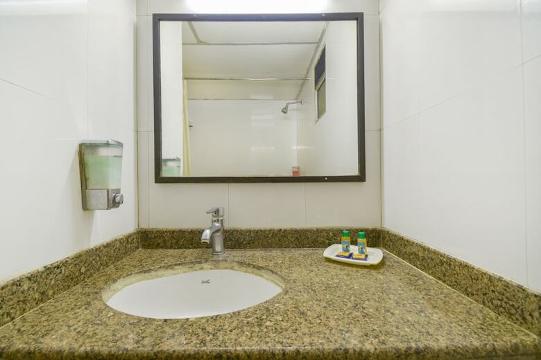 Fabhotel Ashish Plaza