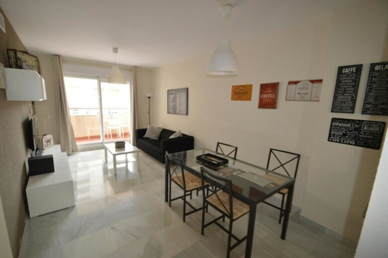 Apartamento El Coloso 3f