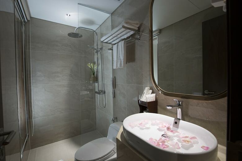 Hotel Winsuites Saigon