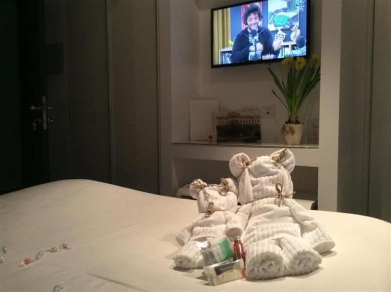 15.92 Hotel