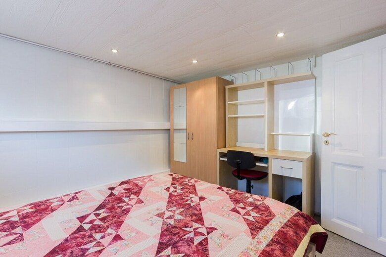 Apartment B4