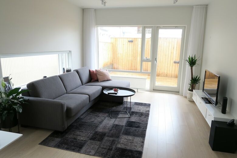 Apartment F8