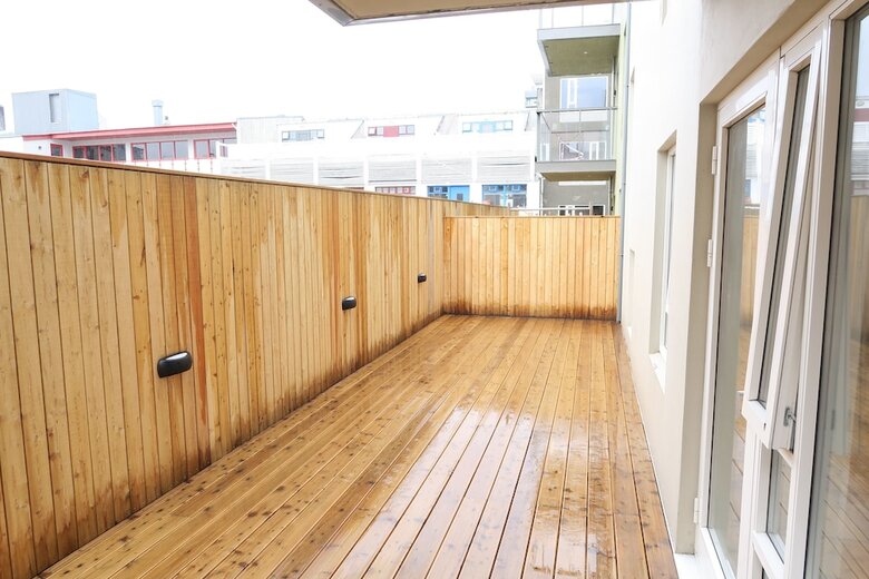 Apartment F8