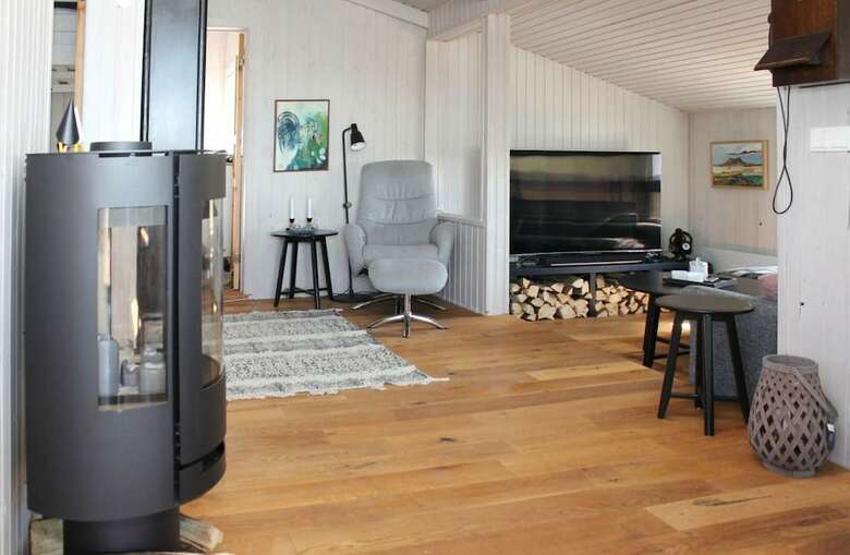 Paradise Cabin