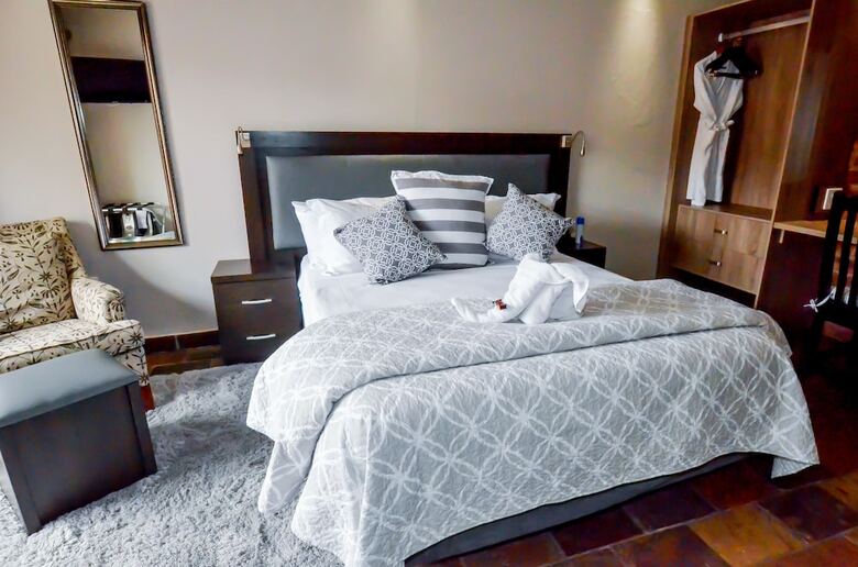 Hotel 61 On Ireland