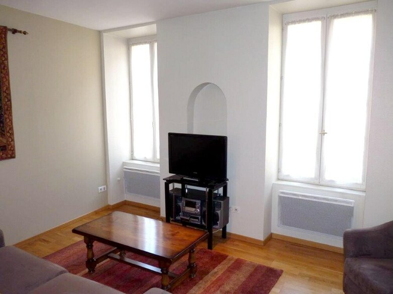 Apartment With One Bedroom In Beaune, With Wifi