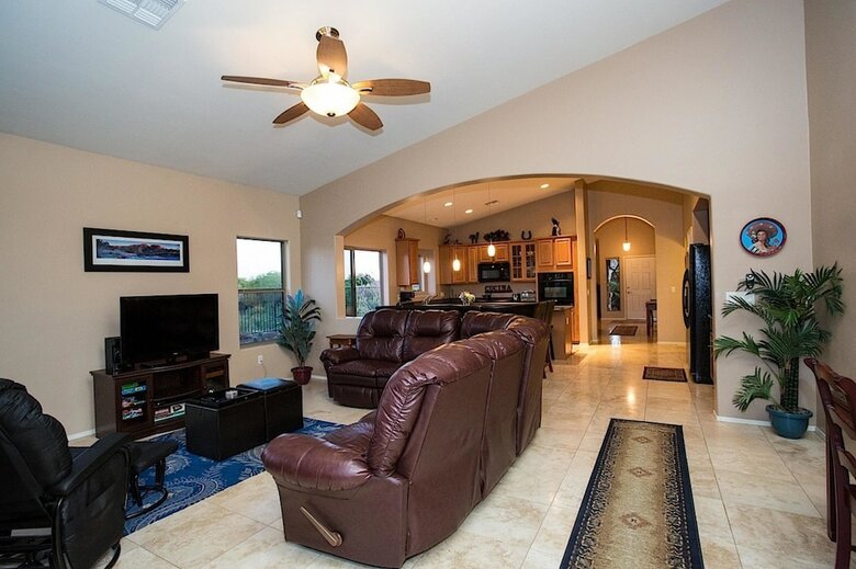 Scenic Spectacular 4 Br By Casago