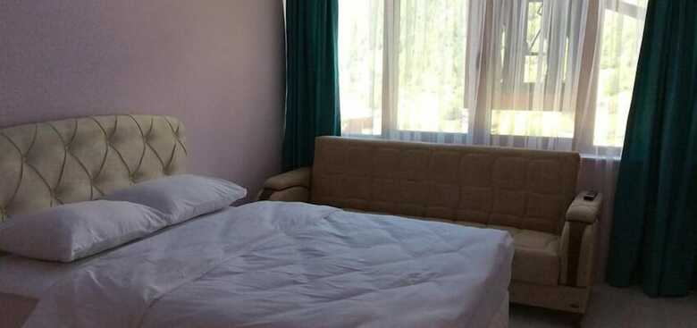 Ozbek Suit Hotel
