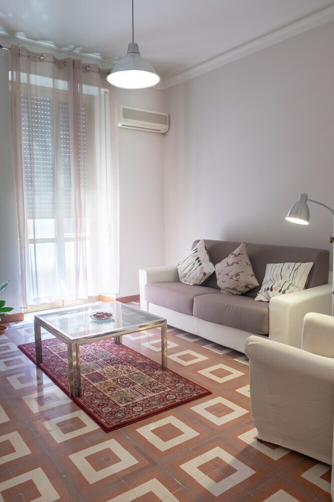 Apartamento Roma - Via La Spezia 70