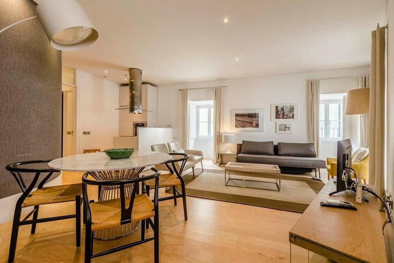 Modern Apartment In Alfama