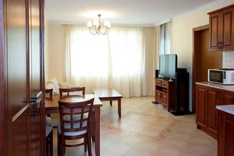 Aparthotel Marina Villas